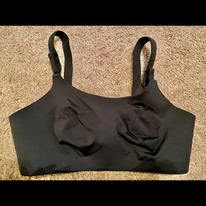 Lululemon Booby Bracer 38D